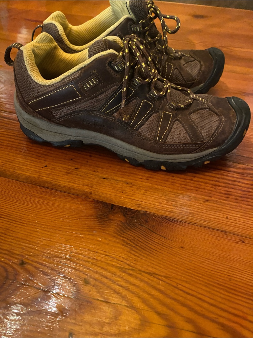 Keen womens 9 Brown and Yellow hiking Sneakers - Picture 7 of 7